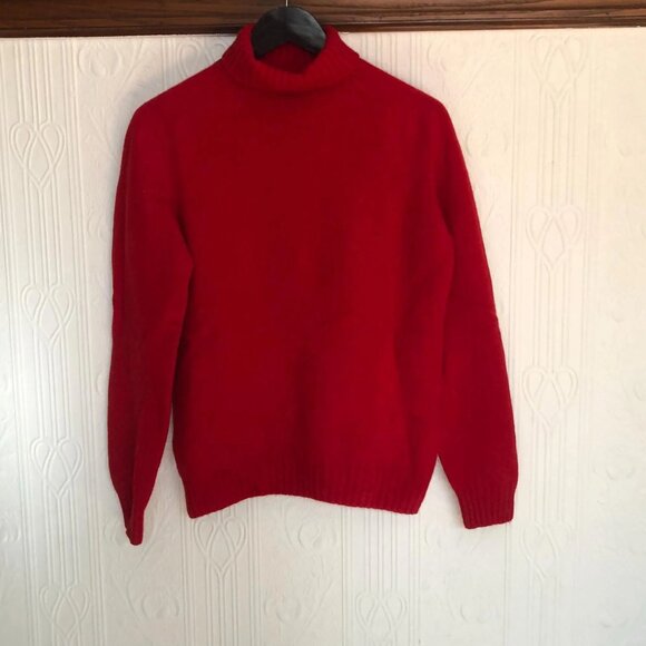 Like new - Bright lipstick red Scottish sweater turtleneck Harley of Scotland - Picture 2 of 5